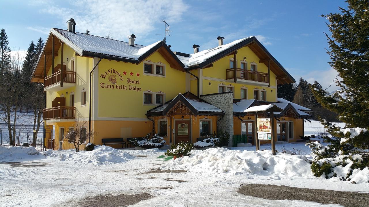 Tana Della Volpe Aparthotel Lavarone Exterior photo