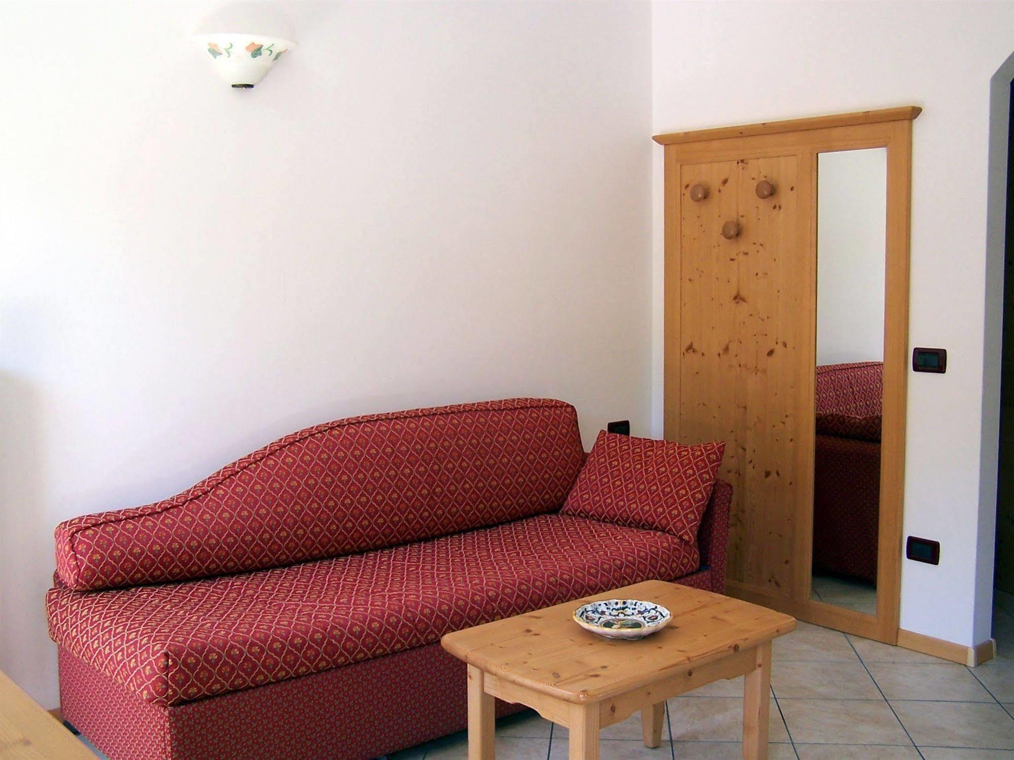 Tana Della Volpe Aparthotel Lavarone Exterior photo
